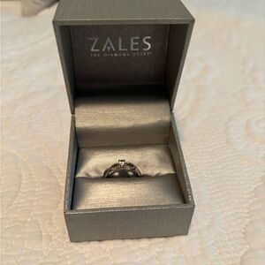 Zales Ring